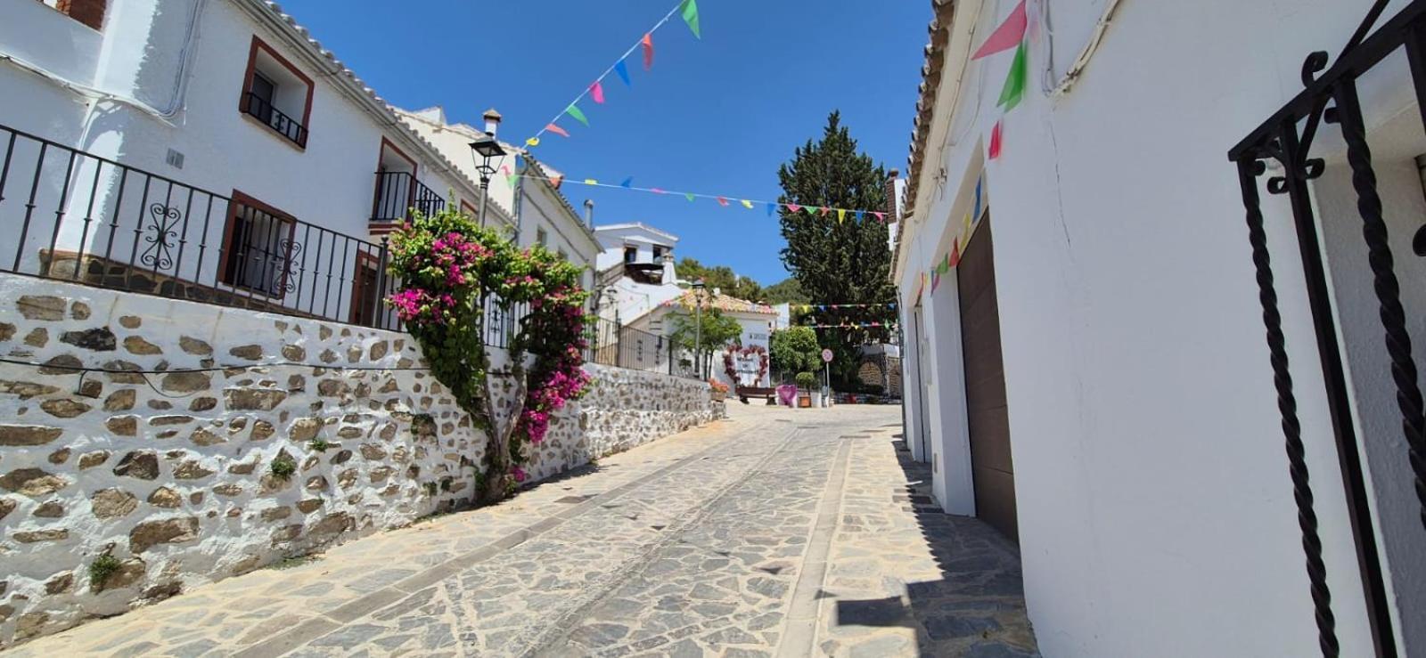 Preciosa Casa De Pueblo Entre Ronda Y Setenil La Posada De Catalina Montecorto Exteriör bild